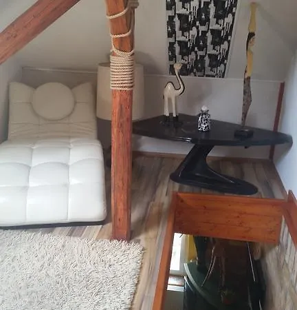 Gasthof Zsolnay Apartmanhaz *