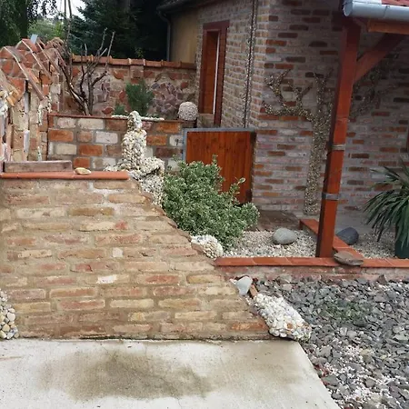 Zsolnay Apartmanhaz Pécs